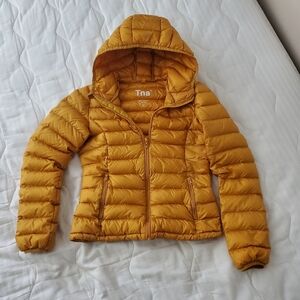 Aritzia TNA Botanie Puffer Jacket In Marigold Yellow